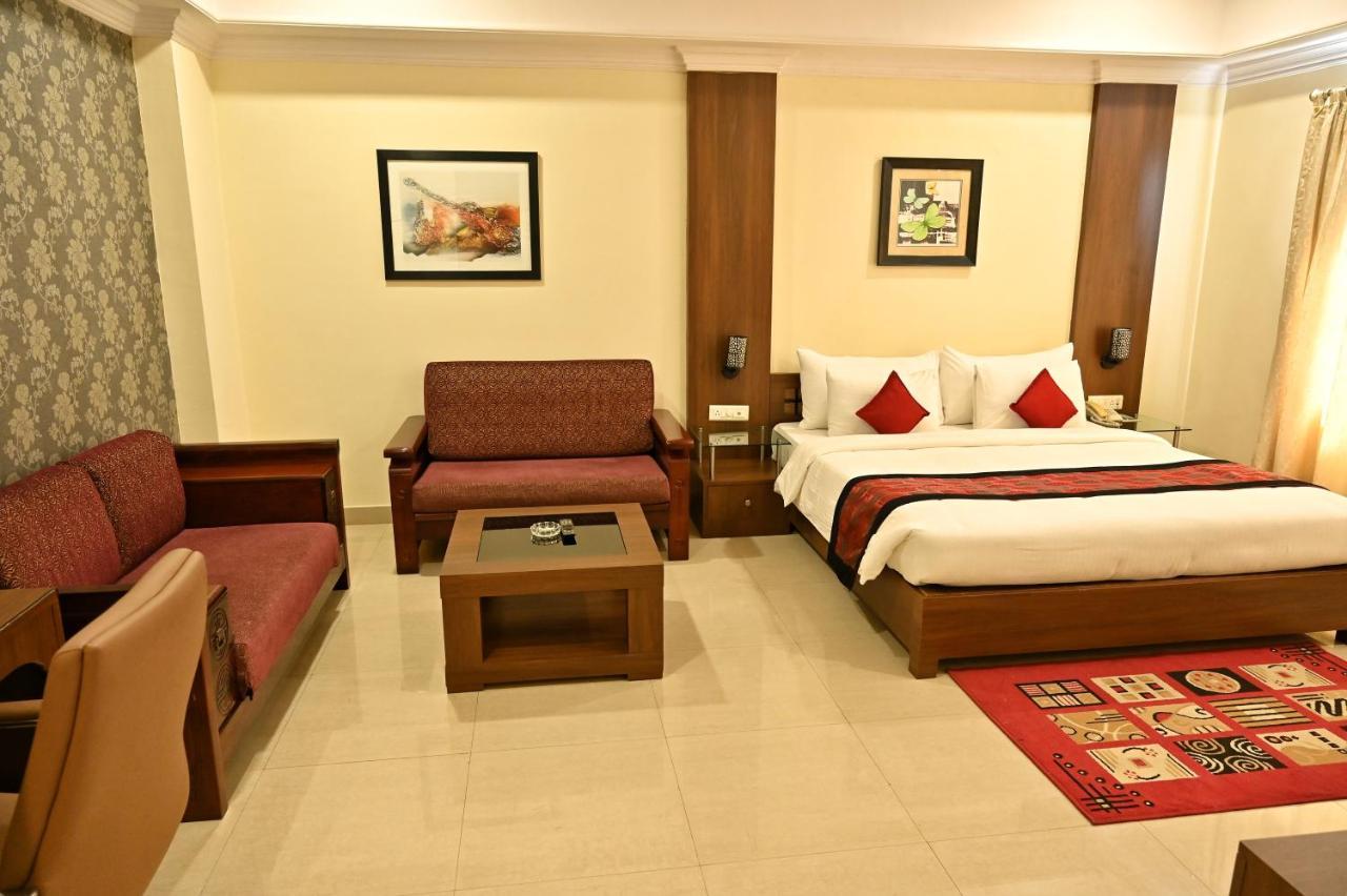 Hotel The Orchard Jharsuguda Exterior foto